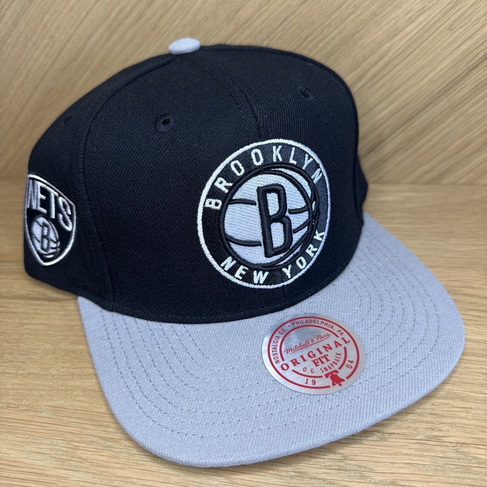 Mitchell & Ness New York Brooklyn Nets Black Gray Adjustable Snapback Hat Cap